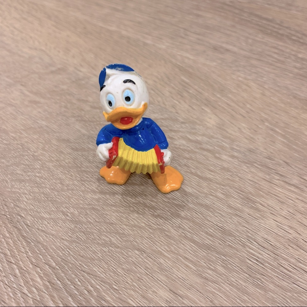 Disney Ducktales - Vintage Duey Figurine